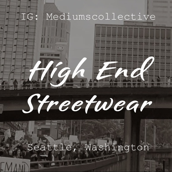 NEW! Mediums Collective Quilted Hoodie - Picture 6 of 8